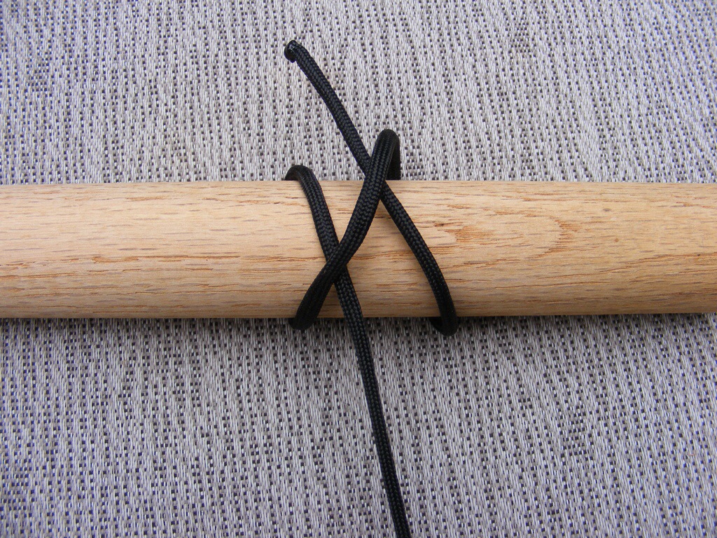 Make A Hiking Stick Paracord Wrap