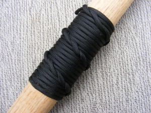 how to make a paracord wrap