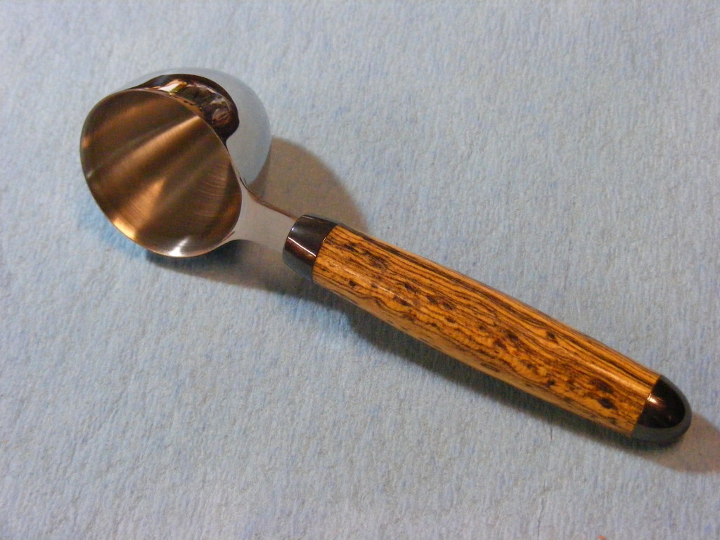 Coffee scoop kit assembly