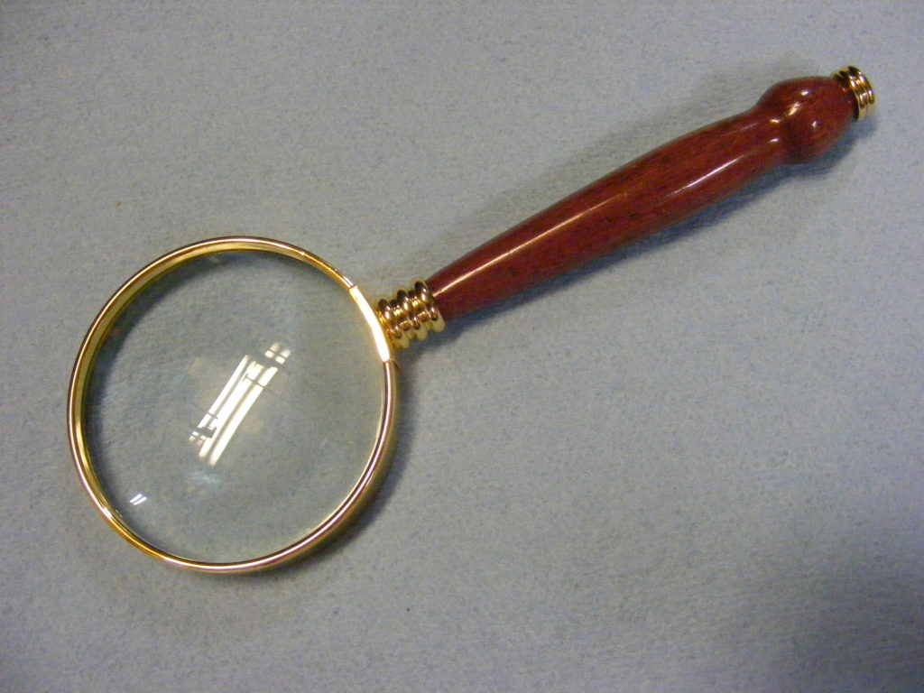 make a magnifying glass