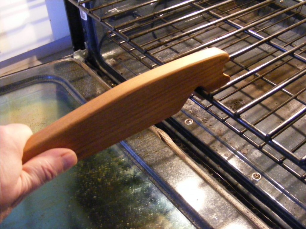 make an oven rack push stick