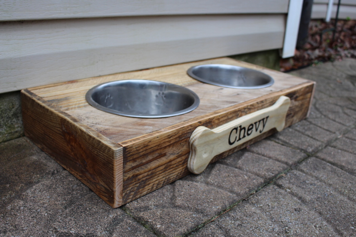 Raised Dog Feeding Station  DIY Build (Plans Available) 