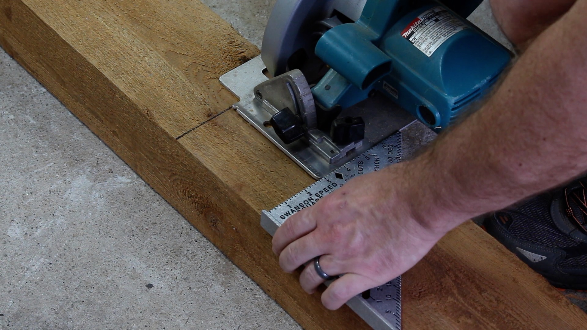 Cutting notches