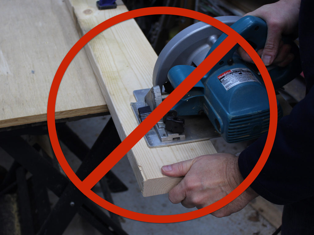 circular saw kickback