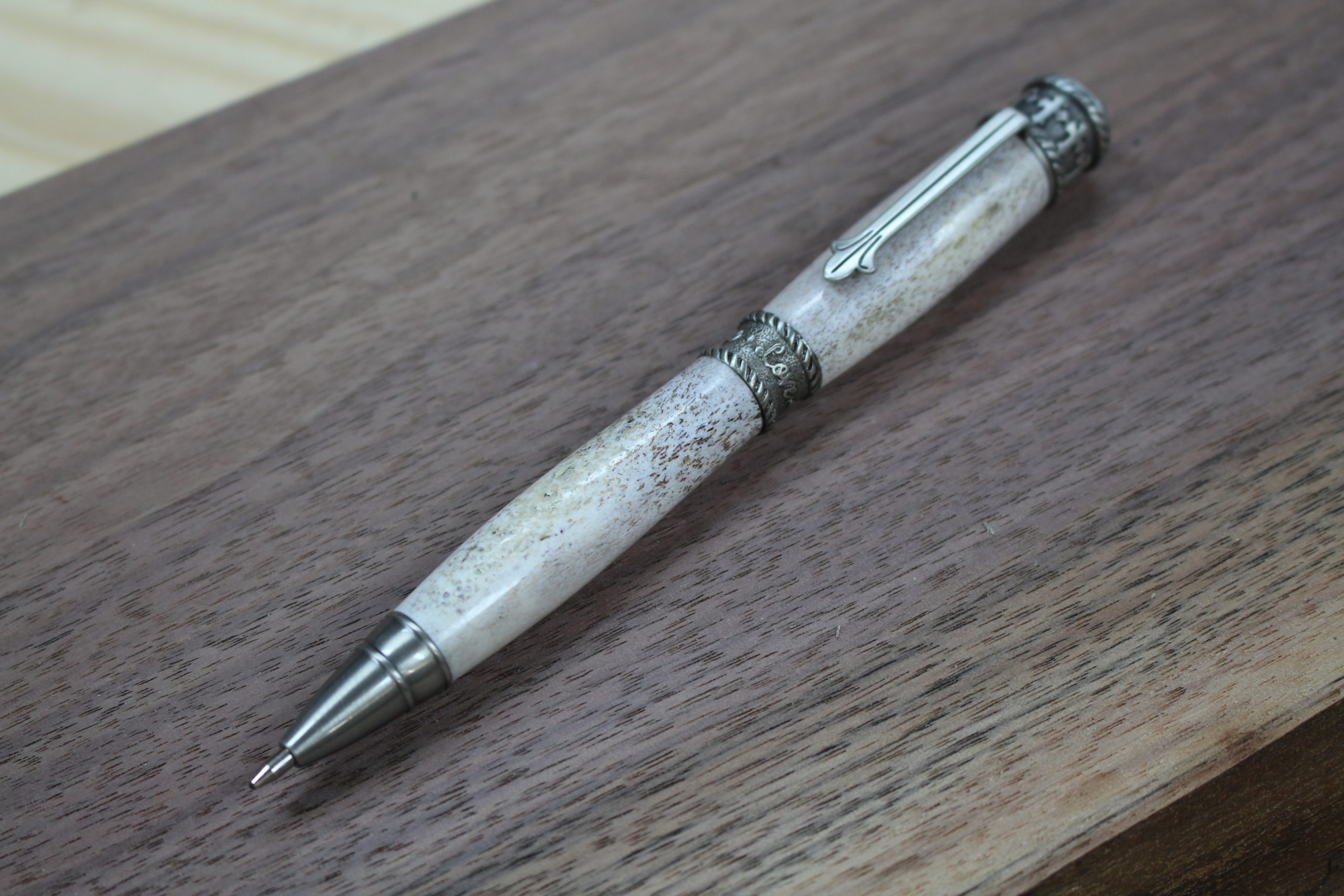 how to make antler pens